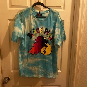 Black pike Tee